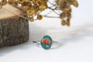 Gipsówka na turkusie - owal // Pierścionek
