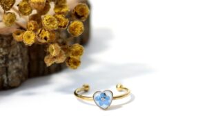 Niezapominajka w serduszku biel g // Pierścionek