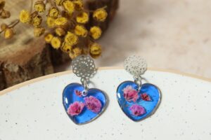 Gipsówka w kobalcie - serca // Kolczyki