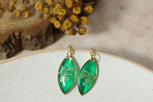 Marchew w zieleni - owal o // Kolczyki