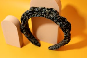 Czarna paisley marszczenia // Opaska jedwabna