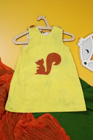 Żółta sukienka dwustronna z wiewiórką (86 cm)